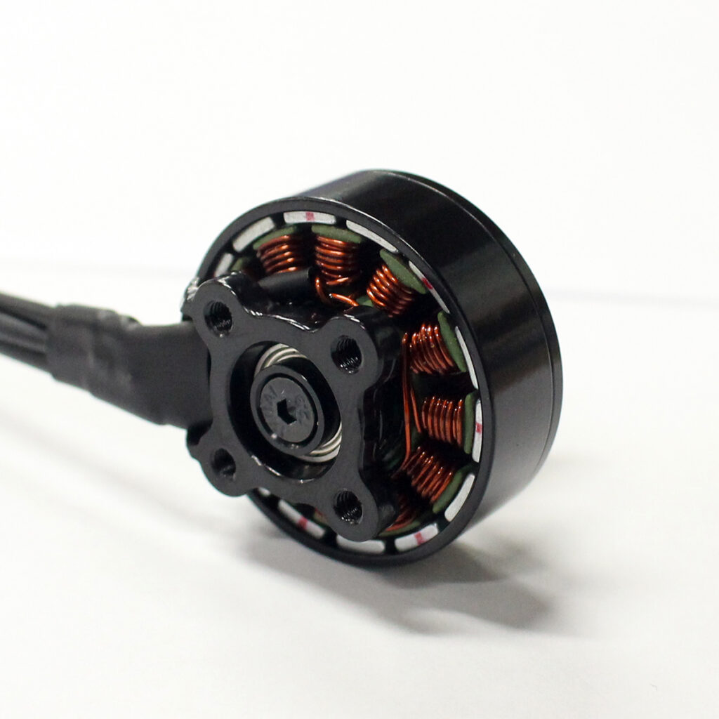 2807 900KV Long Range Brushless Motor - detail view