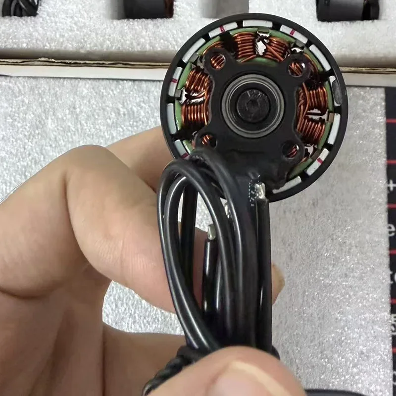 Yadovex 2807 outrunner motor stator with copper windings, center bearing and mounting holes